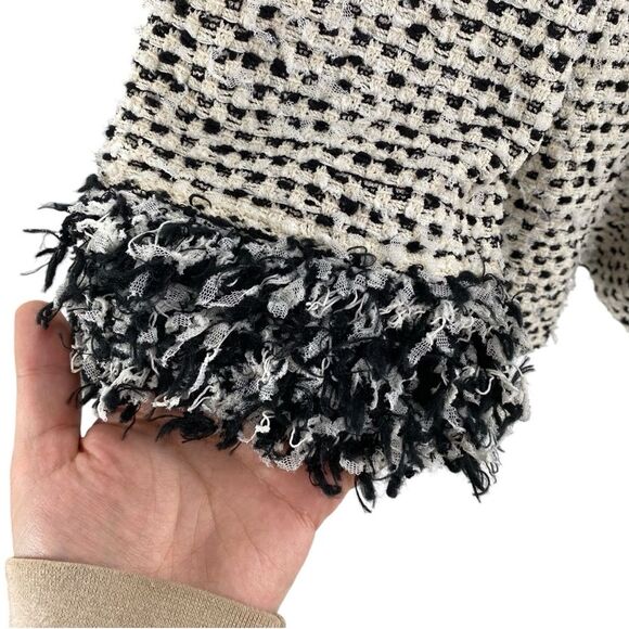 St. John Women’s 10 Fringe Trim‎ Boucle Tweed Blazer Overcoat Cream Black Artsy - Picture 4 of 11